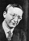 https://upload.wikimedia.org/wikipedia/commons/thumb/a/ad/Alfred_Doeblin_1930a.jpg/110px-Alfred_Doeblin_1930a.jpg