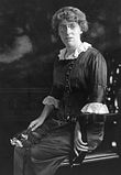 https://upload.wikimedia.org/wikipedia/commons/thumb/7/74/Margaret_Woodrow_Wilson_1912.jpg/110px-Margaret_Woodrow_Wilson_1912.jpg