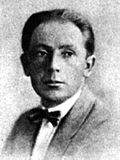 https://upload.wikimedia.org/wikipedia/commons/thumb/6/65/Friedrich_Wilhelm_Murnau.jpg/120px-Friedrich_Wilhelm_Murnau.jpg