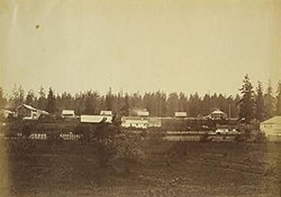 http://upload.wikimedia.org/wikipedia/commons/thumb/9/94/Fort_Vancouver1859.jpg/250px-Fort_Vancouver1859.jpg