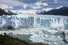 https://upload.wikimedia.org/wikipedia/commons/thumb/5/5c/Perito_Moreno_Glacier_Patagonia_Argentina_Luca_Galuzzi_2005.JPG/220px-Perito_Moreno_Glacier_Patagonia_Argentina_Luca_Galuzzi_2005.JPG