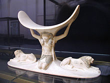 http://upload.wikimedia.org/wikipedia/commons/thumb/f/ff/Tutankhamun_headrest.jpg/220px-Tutankhamun_headrest.jpg