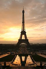 https://upload.wikimedia.org/wikipedia/commons/thumb/a/af/Tour_eiffel_at_sunrise_from_the_trocadero.jpg/160px-Tour_eiffel_at_sunrise_from_the_trocadero.jpg