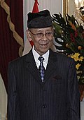https://upload.wikimedia.org/wikipedia/commons/thumb/1/11/Abdul_Halim_of_Kedah.jpg/120px-Abdul_Halim_of_Kedah.jpg