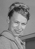 https://upload.wikimedia.org/wikipedia/commons/thumb/7/7f/Ludmila_Belousova_1965.jpg/120px-Ludmila_Belousova_1965.jpg
